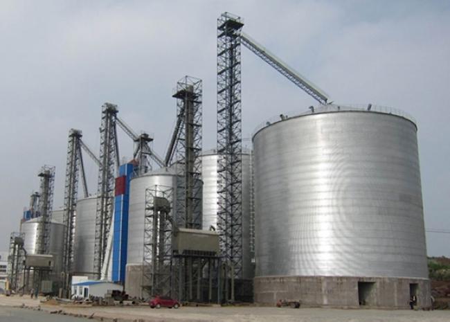 龙港大型钢板库构造参数及水泥储存质量